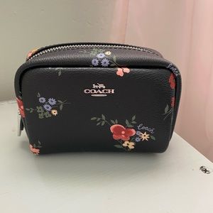 Coach mini boxy floral cosmetic case